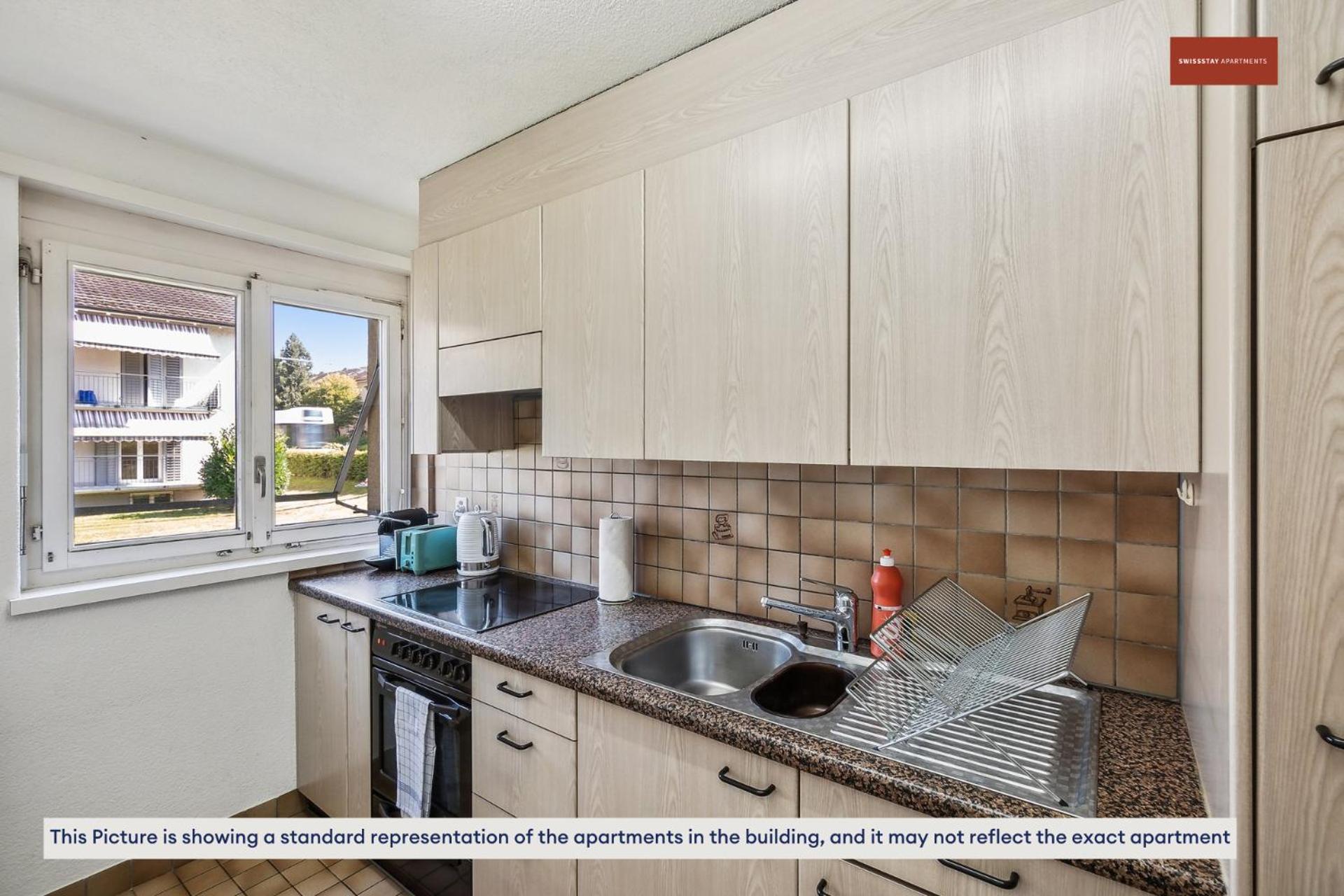 Zurich Urban Charm: Your Comfy Stay Close To The City ภายนอก รูปภาพ