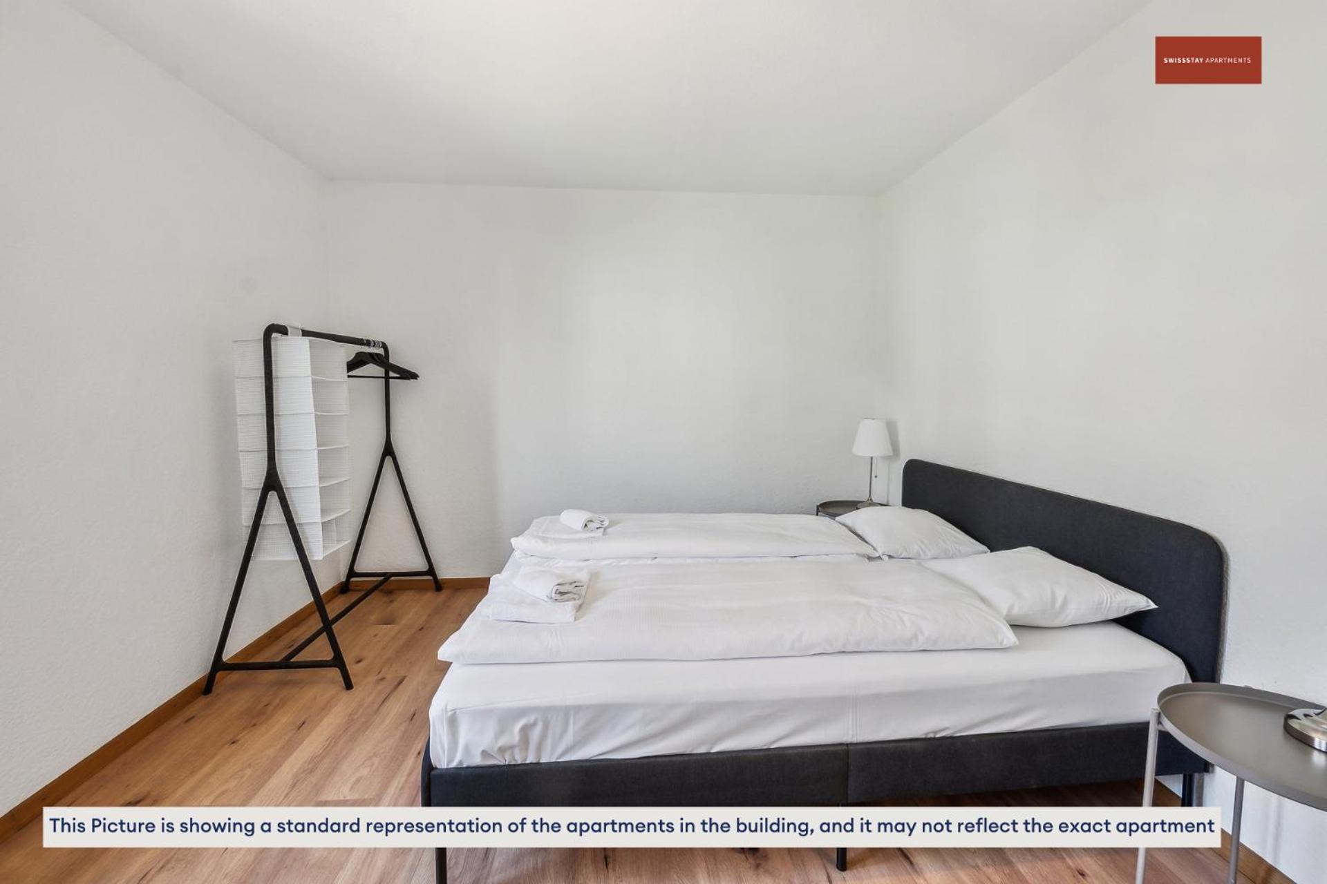 Zurich Urban Charm: Your Comfy Stay Close To The City ภายนอก รูปภาพ